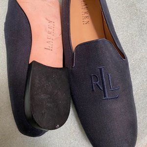 Lauren size 8B fabric shoes with logo